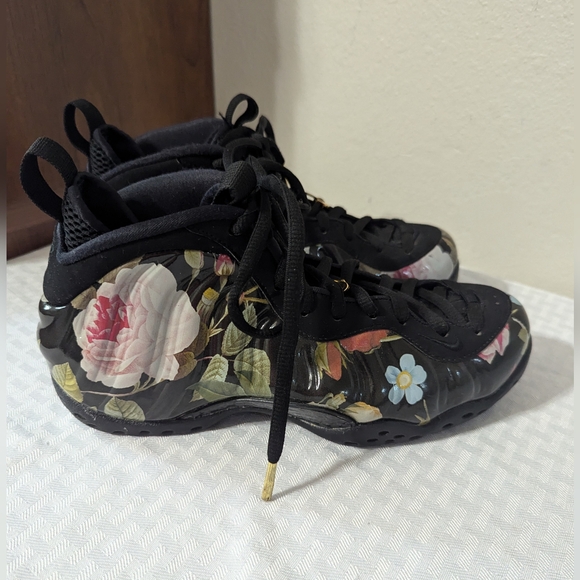 Nike Air Foamposite One Floral AA3963-002